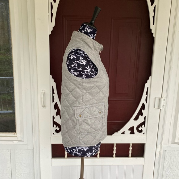 Old Navy Dobby Quilted Gray Sleeveless Jacket Vest Size XL (14) Regular - Picture 6 of 17